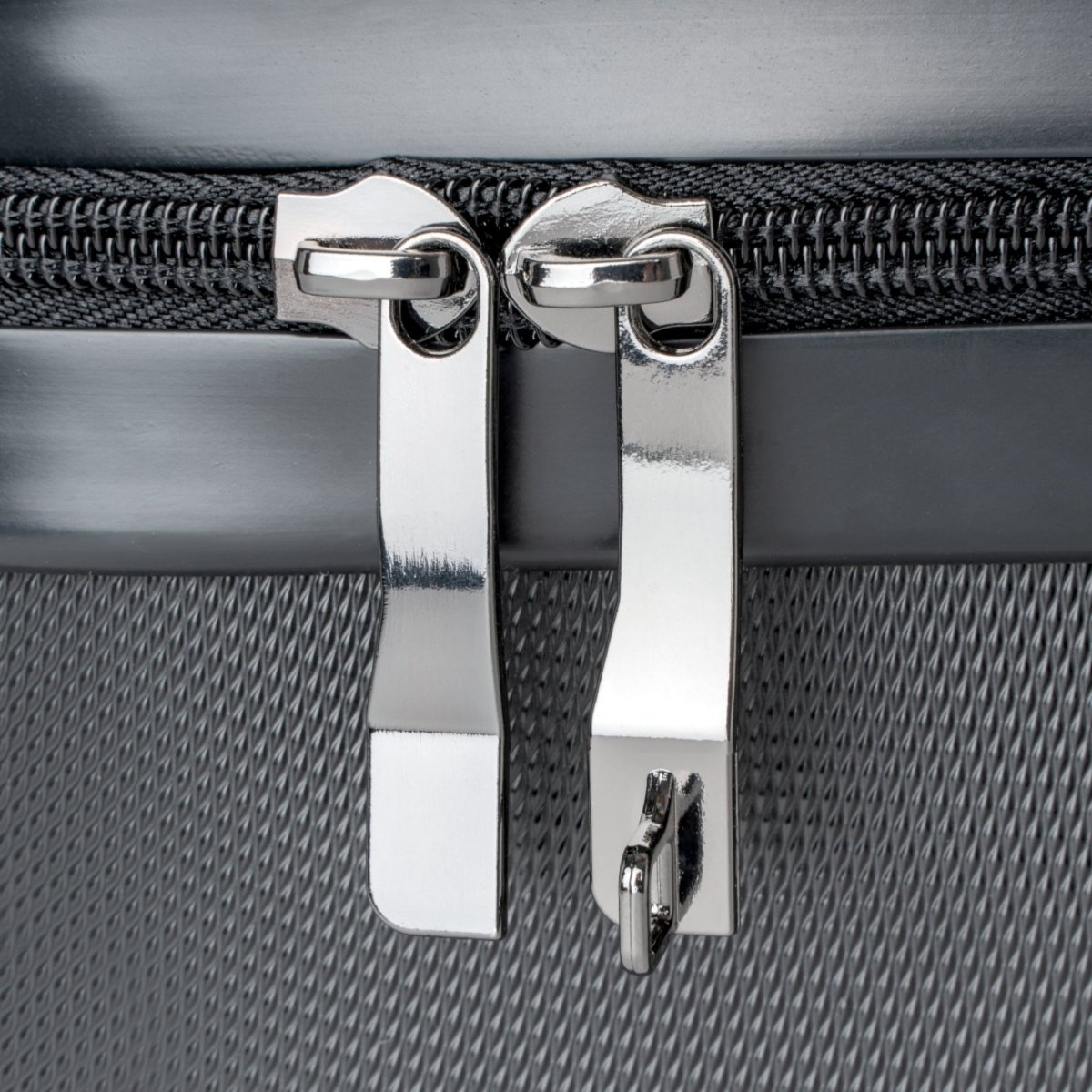 An American Tank REAL Military Suitcase - Bags | ShirtyAgents