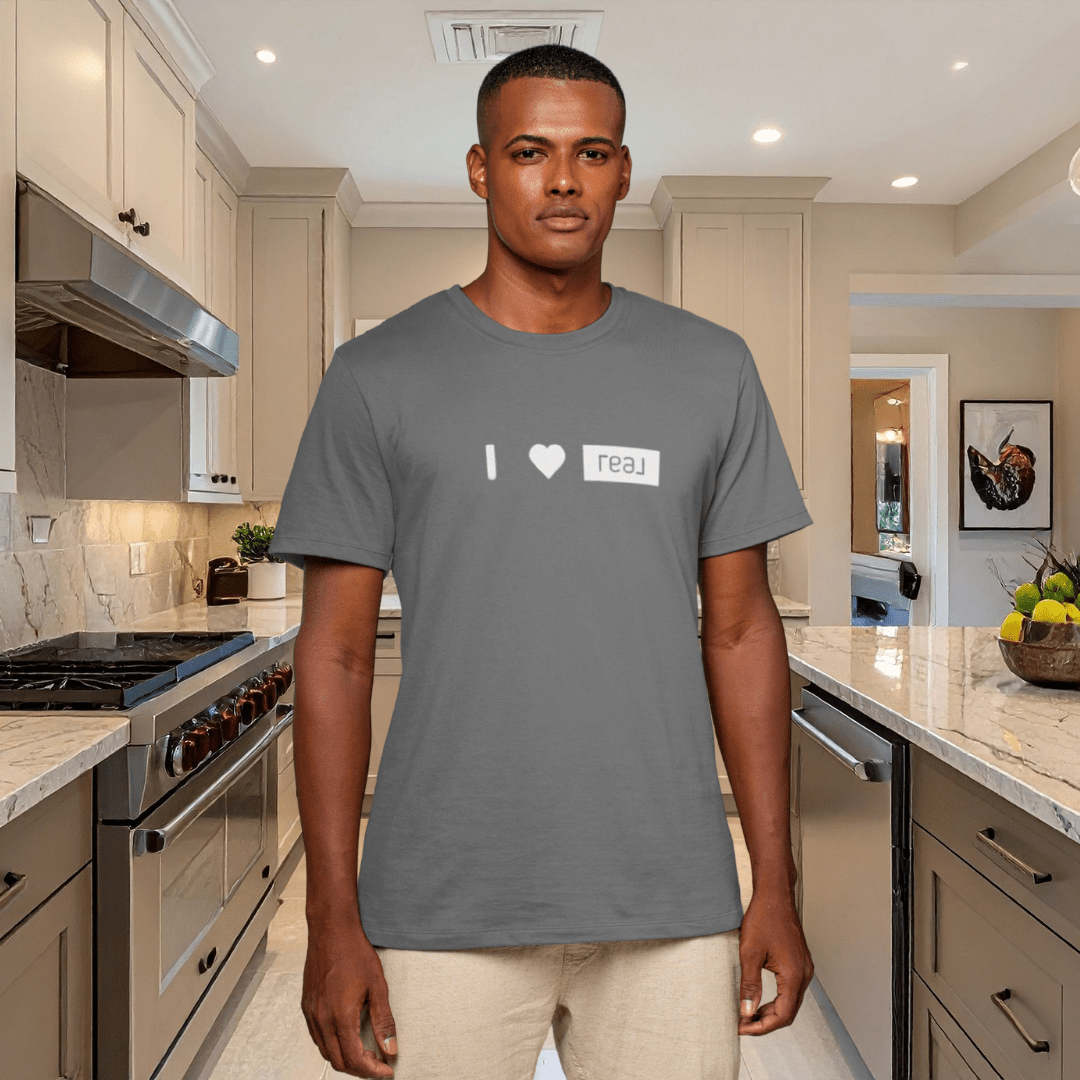 I <3 REAL Broker – Unofficial Tee - T-Shirt | ShirtyAgents