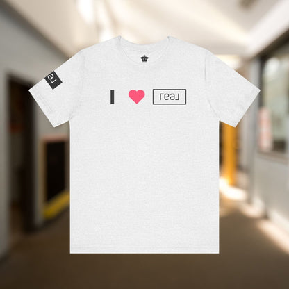 I <3 REAL Broker – Unofficial Tee - T-Shirt | ShirtyAgents